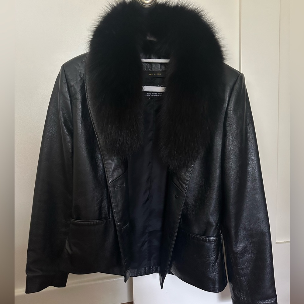 Black vintage genuine Leather Jacket with Fox Fur